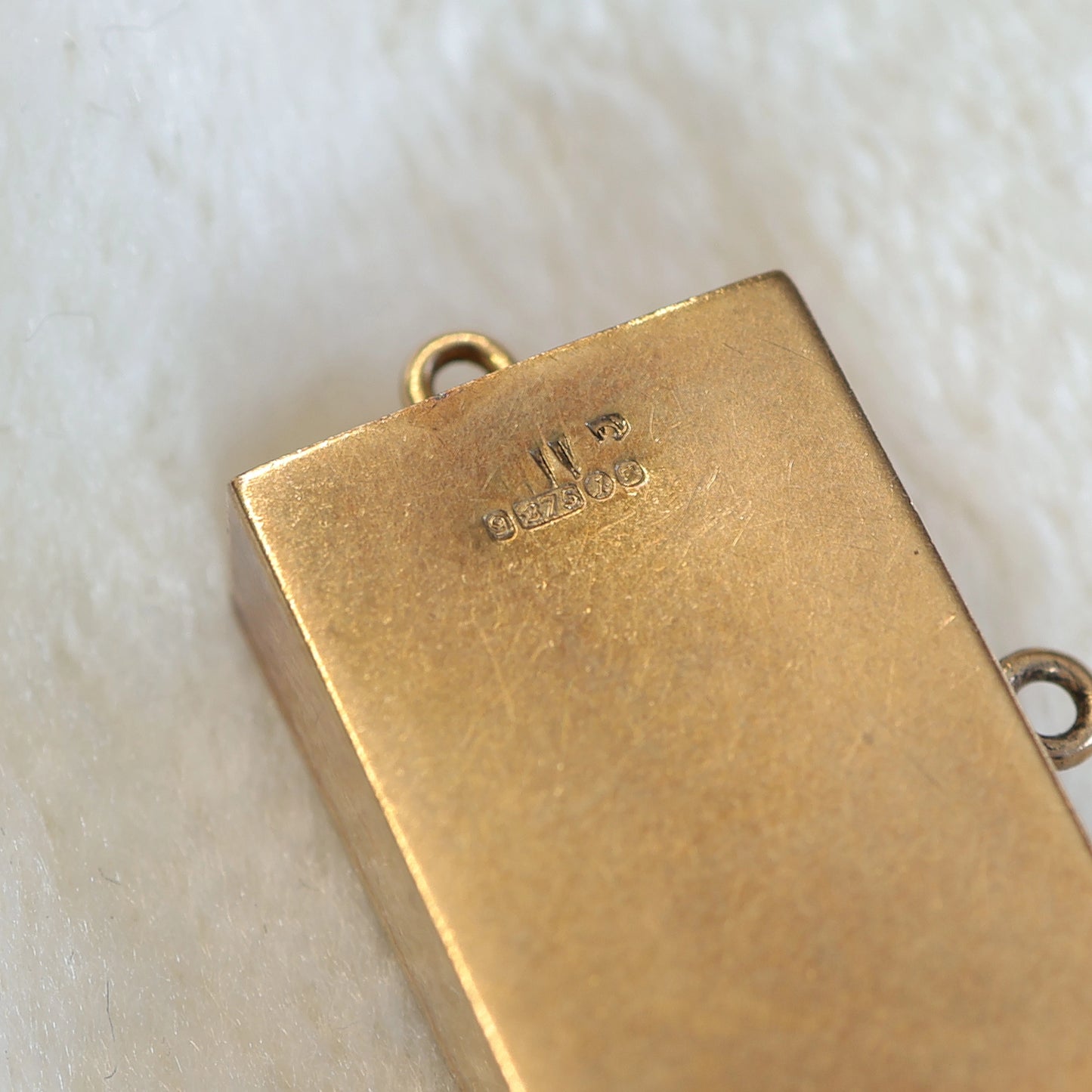 Vintage 9ct Matchbox Charm.