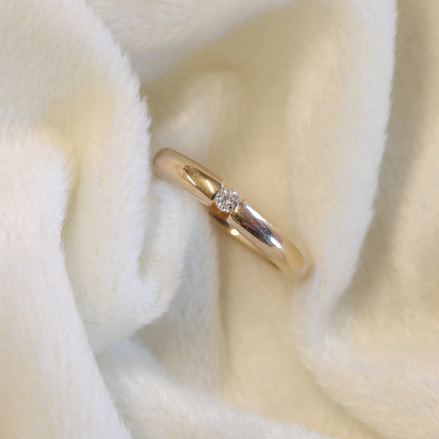 Pre Owned 9ct Gold Diamond Band - Chunky Gold Band Ring.