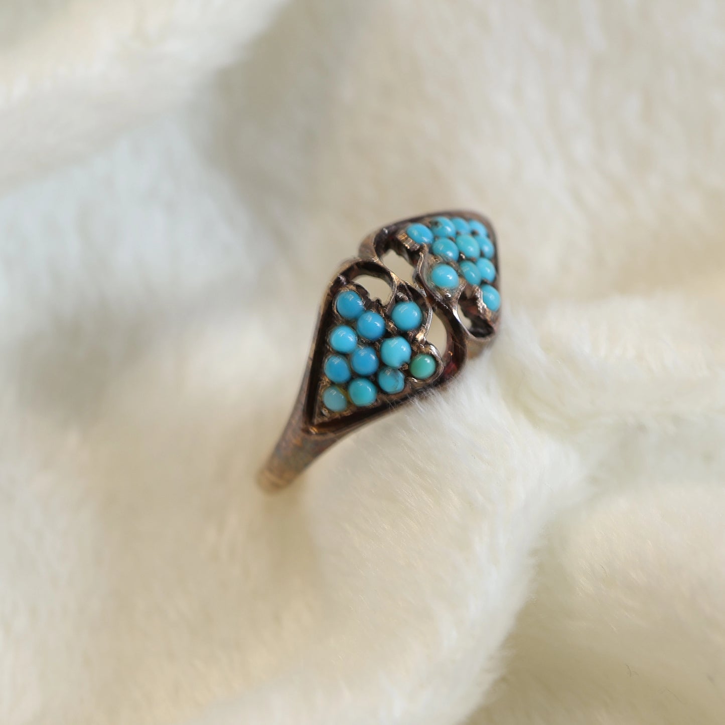 Victorian 15ct Gold Turquoise Ring - Dated 1869.
